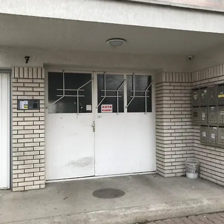 Apartman Apartament *
